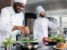 Não é só misturar um monte de pó: aprenda a temperar como um chef e mude o sabor dos seus pratos