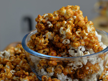 Com quantos anos você descobriu que é por isso que a sua pipoca doce sempre dá errado?