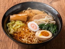 Ramen (lamen) japonês