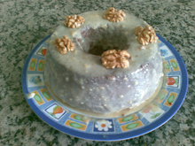 Bolo de Nozes com cobertura