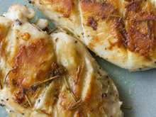 Todo mundo que prova o meu peito de frango pergunta como eu faço, e o segredo está nessas marinadas