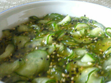 Salada de pepino agridoce simples