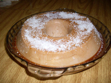 Pudim gelado de chocolate com coco