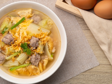 Sopa italiana feita com 150 ovos atravessa gerações e transforma uma simples receita em herança de família