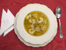 Sopa de capelette odilon feita pelo paulão