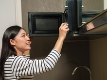 Micro-ondas da Philco grande e potente com mais de R$ 300 de desconto na Black Friday