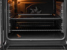 Adeus mau cheiro: colocar folhas de hortelã no forno é a dica simples do TudoGostoso que vale testar