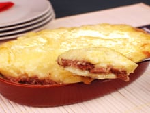 Como fazer escondidinho de mandioca lisinho sem virar uma cola? O segredo está nesse passo!