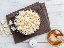 Pipoqueira elétrica, panela de pipoca ou micro-ondas? Saiba as vantagens e desvantagens de cada uma delas