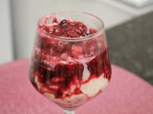 Arroz doce com coulis de frutas vermelhas