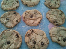 Cookie de chocolate com gotas de chocolate