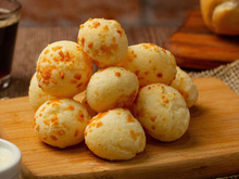 Pão de queijo mineiro