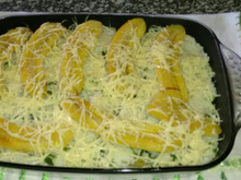 Arroz com banana e queijo ao forno