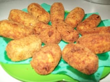Bolinho de batata com sardinha