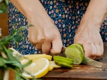 Com quantos anos você descobriu o jeito certo de cortar limão de acordo com o uso?