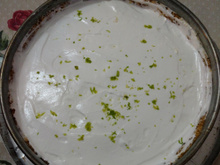 Torta de limão com recheio de chocolate