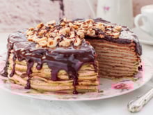 Bolo e lasanha com massa de panqueca é uma delícia e fácil de fazer. Aposte na receita para pratos inusitados!