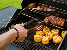 Monte o churrasco perfeito para a Copa com estes utensílios essenciais