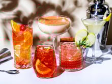 3 drinks com vodca fáceis para fazer o esquenta em casa nesse Carnaval