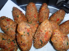Bolinho de pão recheado com requeijão