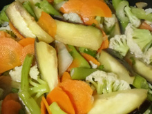 Legumes ao alho e óleo