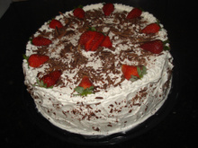 Bolo trufa de morango