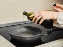 Daniel Cady, nutricionista: "Será que pode aquecer o azeite de oliva? O problema é quando ele chega nesse ponto"