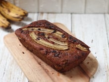 Eu fiz um bolo de banana fit simples em casa e virou meu lanche favorito, faço toda semana