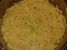 Macarrão ao alho e óleo prático