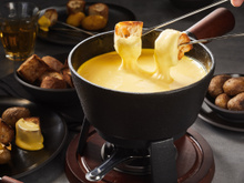 Veja 5 opções de máquina de fondue para aproveitar no inverno
