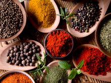 Meus vizinhos sempre sabem quando eu estou cozinhando desde que aprendi esses truques no MasterChef Brasil de como usar especiarias