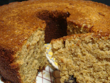 Não tem glúten, nem lactose: o bolo de banana com aveia fofinho, saboroso e fácil que vai querer fazer todos os dias