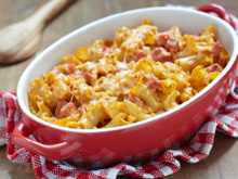 Macarrão ao forno com bacon e mussarela