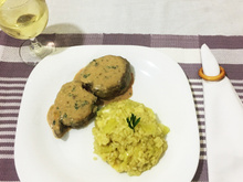 Medalhão ao molho Roquefort