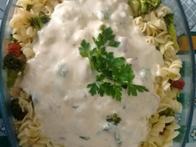 Macarrão com brocólis e bacon