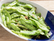 Como fazer ervilha-torta? Receita simples refogada na manteiga é acompanhamento saboroso e cheio de nutrientes