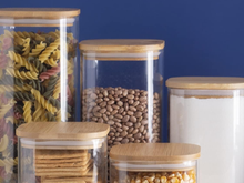 Sonha em ter potes de vidro com tampa de bambu? Aproveita o desconto de 15% da Oikos agora mesmo!