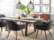 Visual moderno pagando menos: conjunto mesa industrial com quatro cadeiras