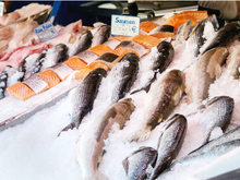 Melhor que salmão: clientes inteligentes optam por uma alternativa mais barata no supermercado