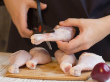 O que não fazer com a tesoura de cozinha: veja se você está usando errado