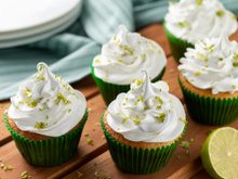 Chantilly de coco vegano fica pronto em 5 MINUTOS! Venha conhecer essa opção deliciosa e prática