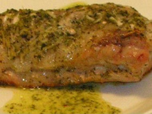 Lombo de porco com molho de hortelã