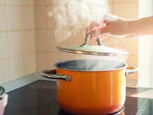 Cooktop em alta! 3 modelos por menos de R$ 600 que vale a pena ter em casa