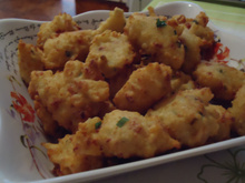 Bolinho de arroz com calabresa