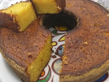Bolo de fubá com laranja