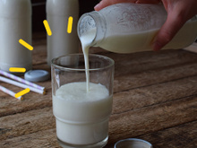 Nem iogurte nem leite: esse é o inovador laticínio repleto de probióticos e minerais que está conquistando as pessoas