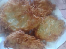 Peixe empanado com batata palha