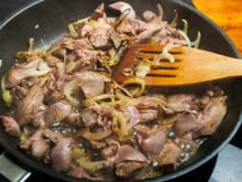 Com 14% de desconto, esta frigideira de cerâmica facilita o preparo das refeições e a limpeza da cozinha