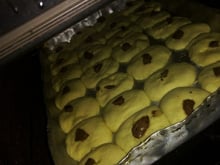 Donuts assado com gotas de chocolate