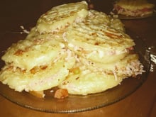 Panini (pão de queijo recheado no grill)